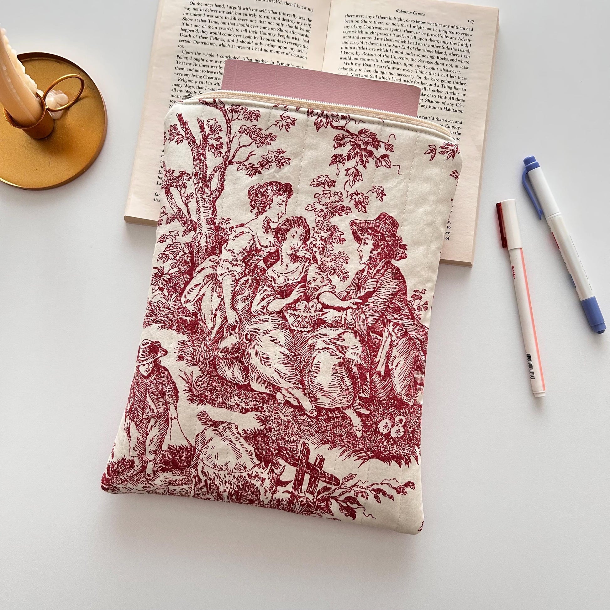 Floral Zippered Book Sleeve