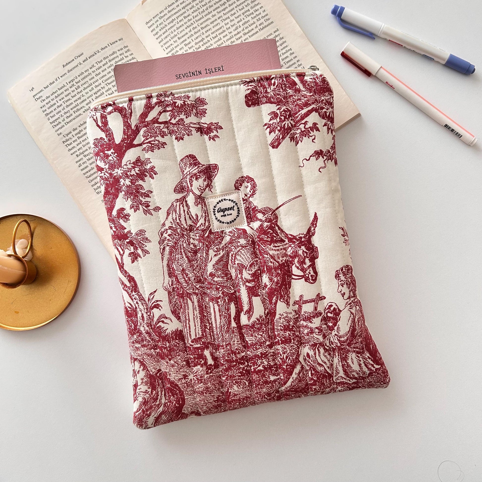 Floral Zippered Book Sleeve